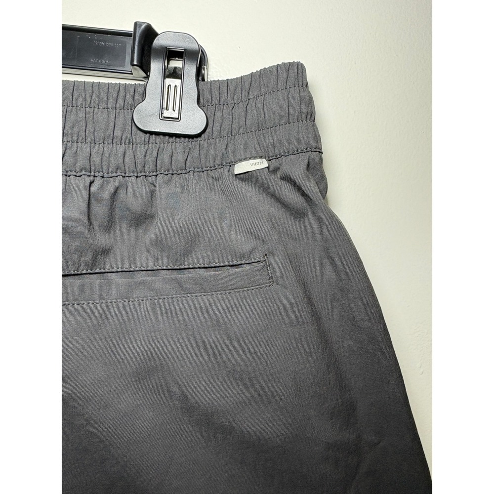 NEW Vuori Birch Shorts Large Charcoal Gray VW3142 Performance Activewear Hiking - Picture 2 of 5
